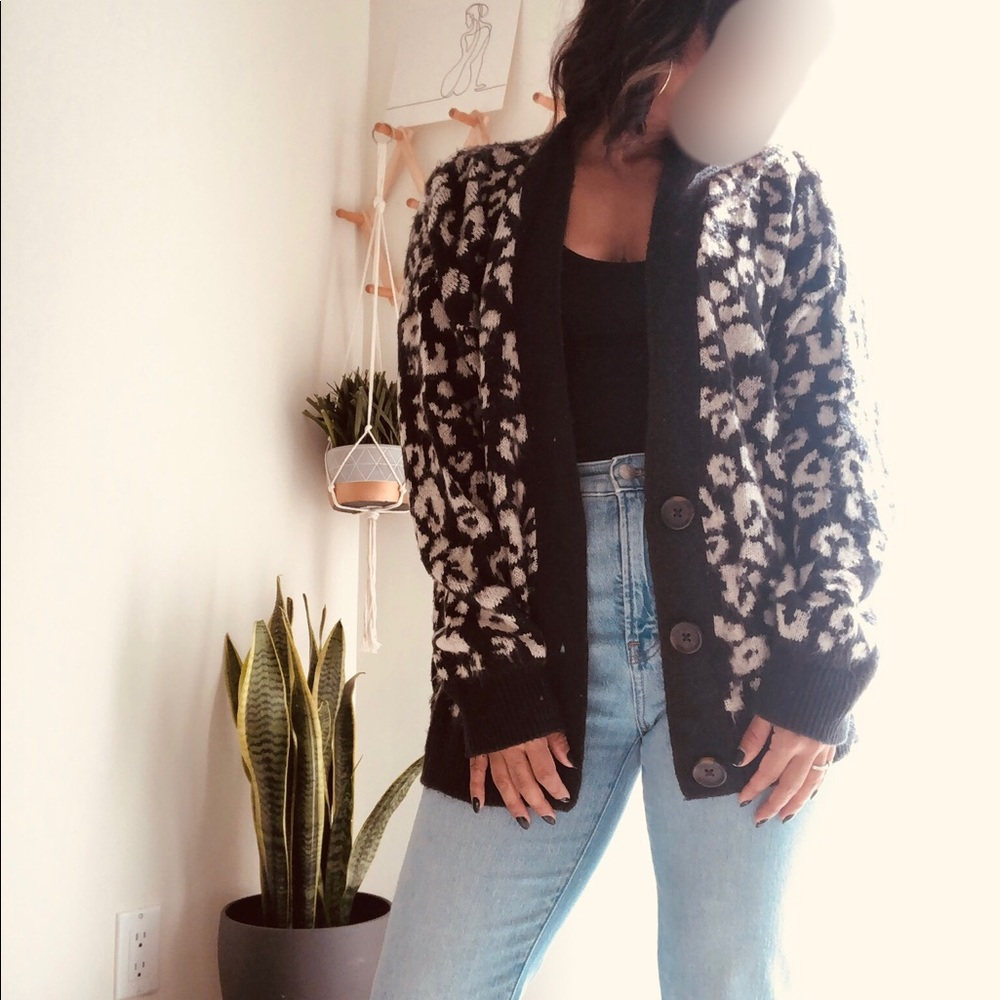 Universal Thread Cardigan! - Picture 2 of 3